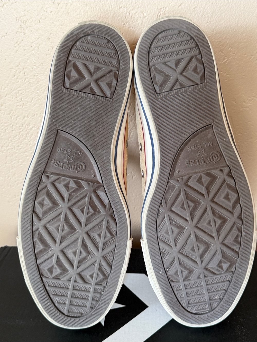 Converse Chuck Taylor All Star Ox sneakers in a beige or "Coastal Dune" suede - Picture 5 of 8